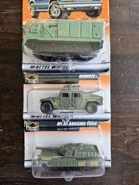 3 NWT 1999 Matchbox "Military Patrol" Vehicles